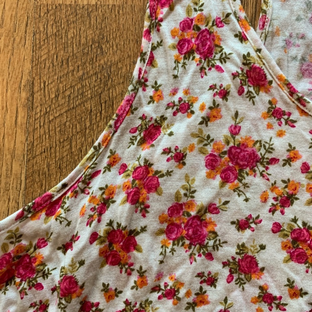 Tank top - Picture 2 of 3